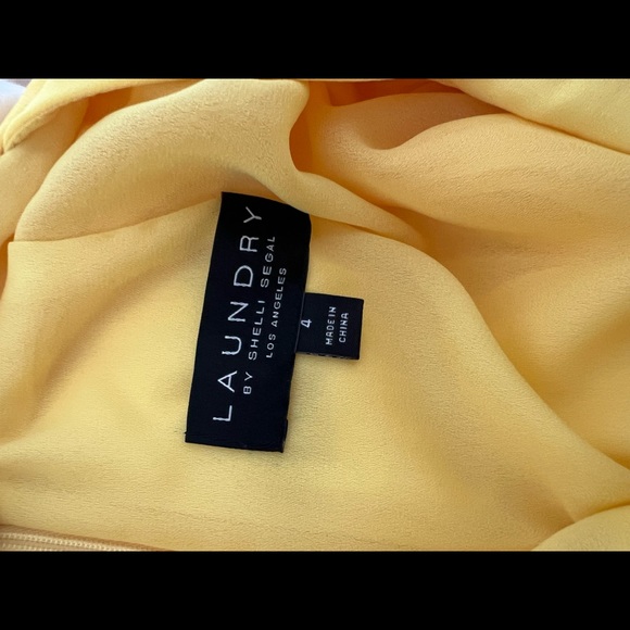 Beautiful yellow gown! - Picture 7 of 7